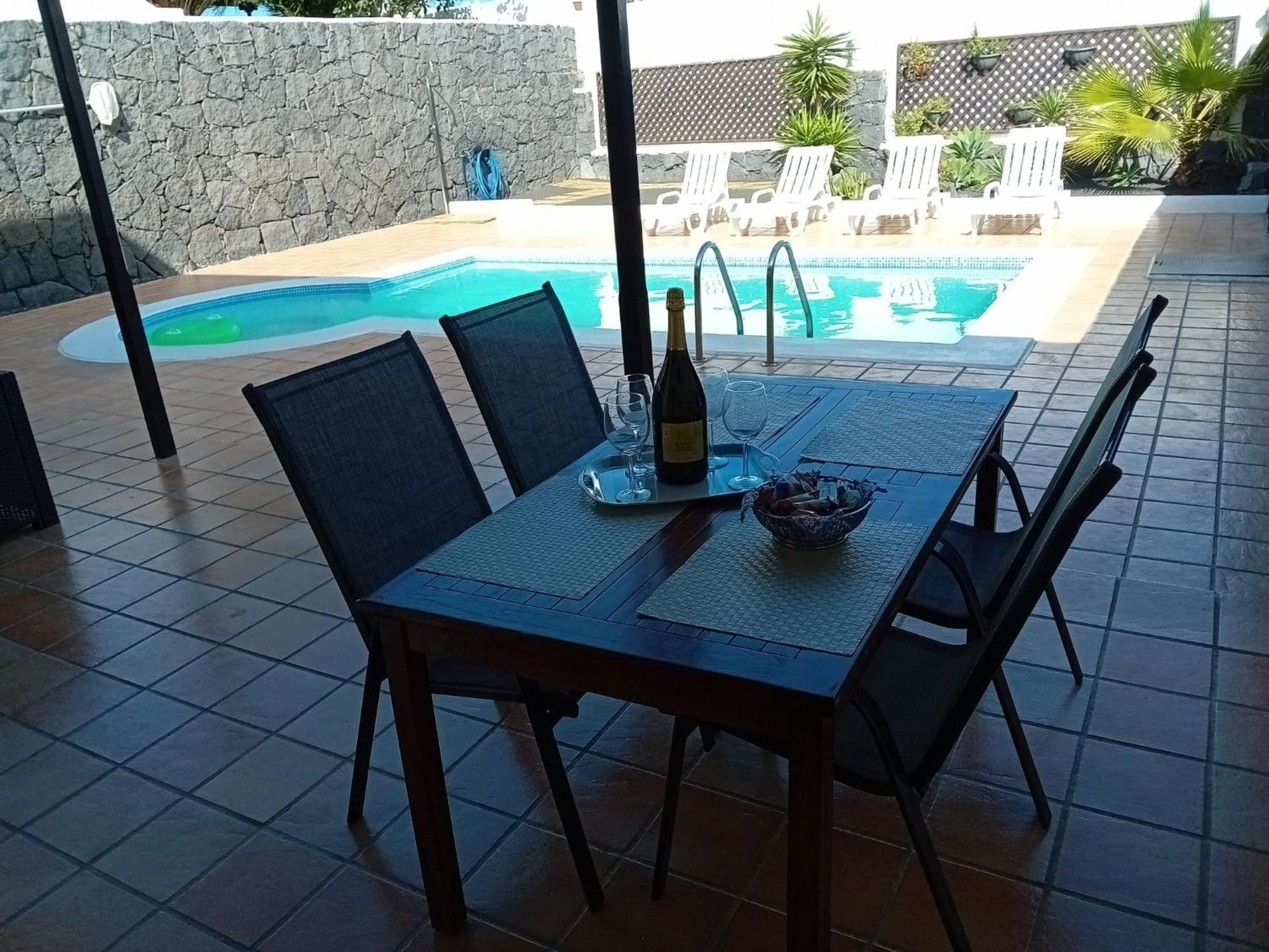 Villa Adel 56, Private Heated Pool, Parking Playa Blanca  Zimmer foto